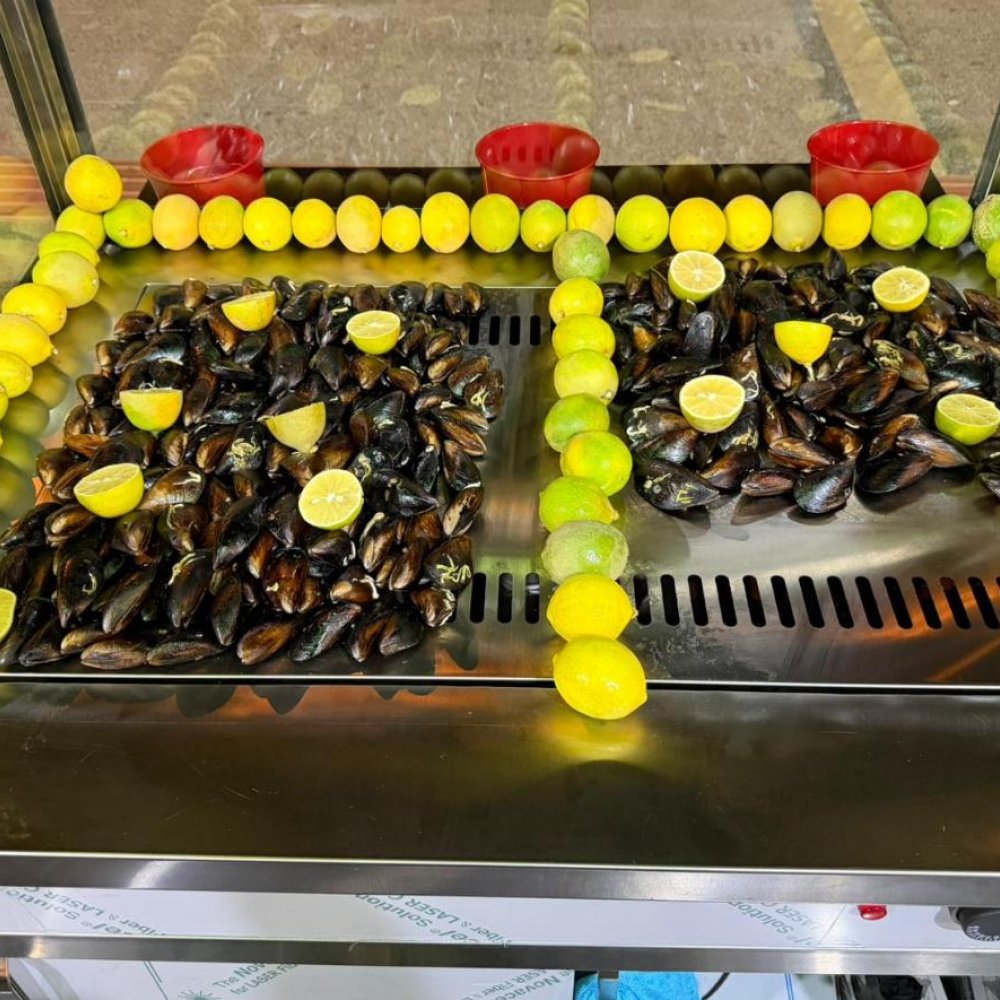 Sıcak Midye Tezgahı resimi